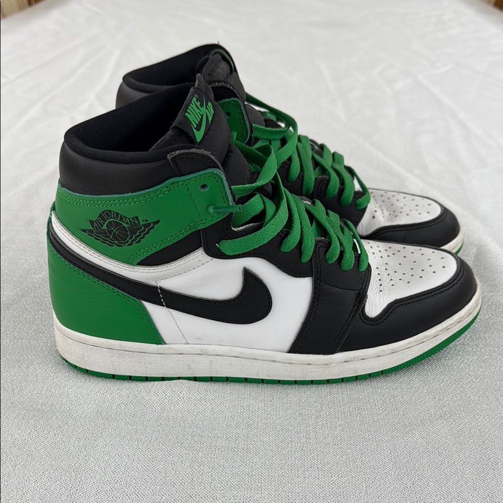 Nike Air Jordan 1 Retro High OG Lucky Green